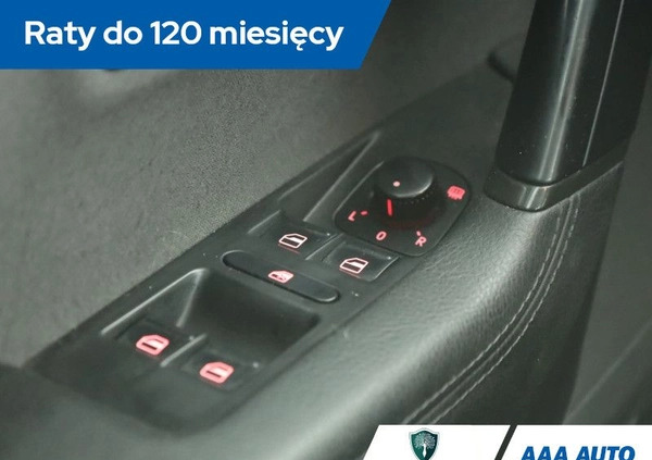 Volkswagen Passat CC cena 40000 przebieg: 132404, rok produkcji 2010 z Chęciny małe 172